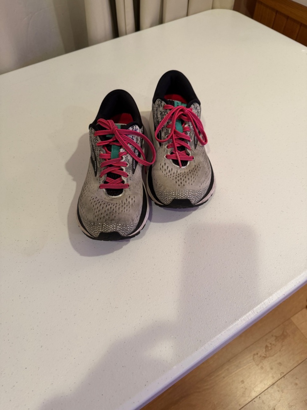 Brooks Gray women Running Sneakers with Pink Laces